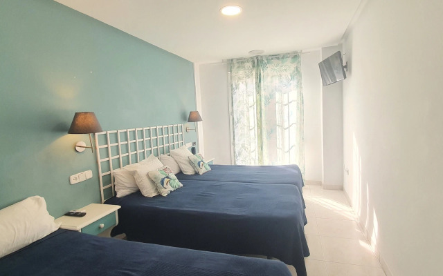 Hugo Beach Hotel