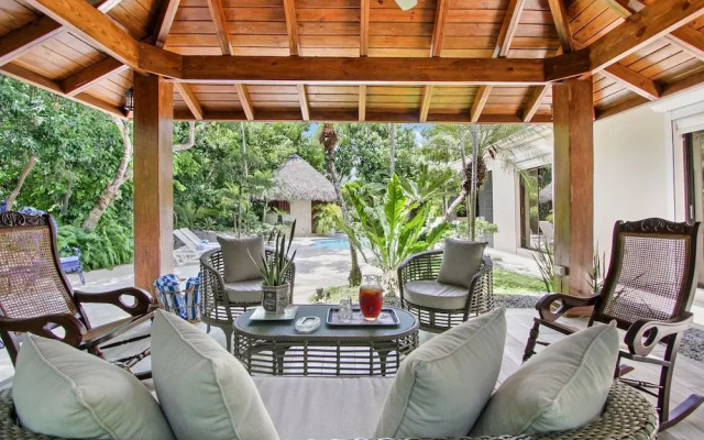4-BR Pool Villa - Garden & Beach Access