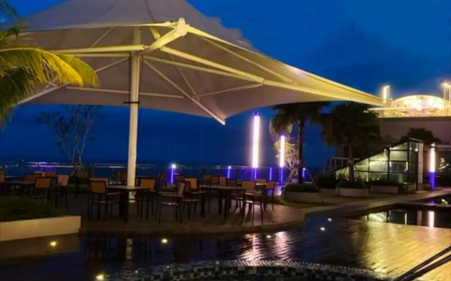 ZilleVille Studio Suite Seaview With Balcony at Imperium Residence