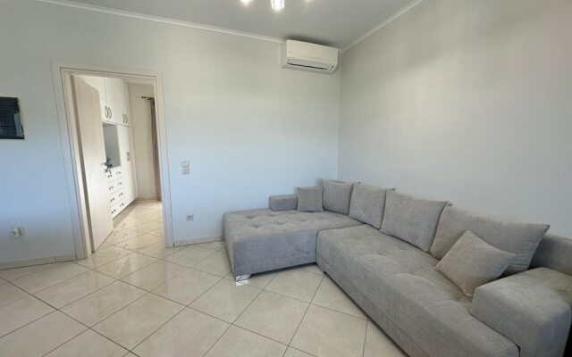 Elpida Luxury Apartments & Suites