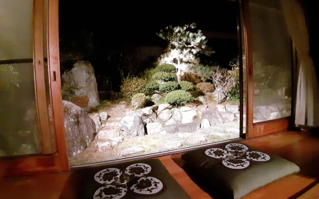 Wぴーす（W Peace)