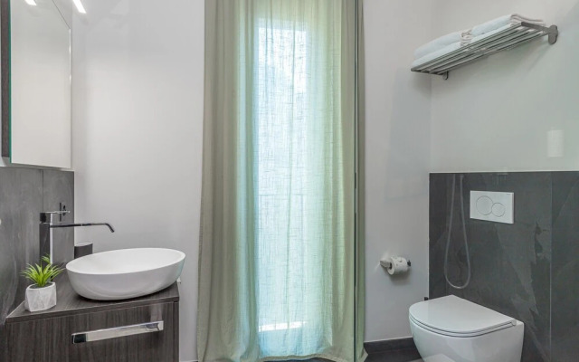Icon H 308 Suite Micro-living