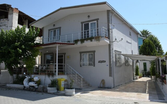 Pretty House