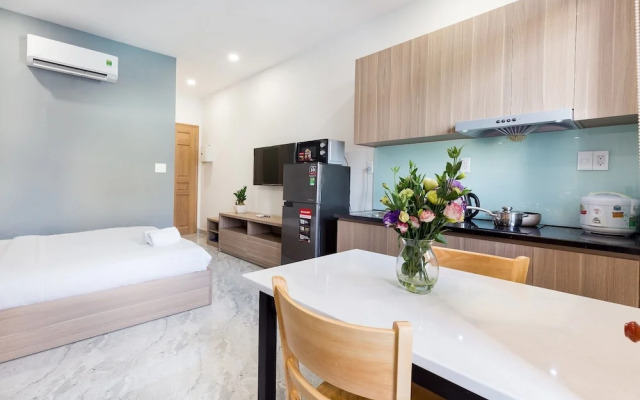 YOURS Apartment - Airport
