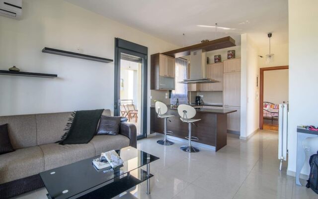 Kyparissia sea view apartment