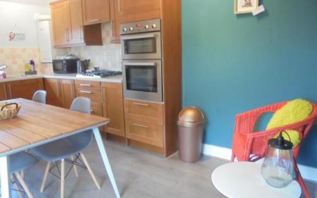 11B Beachside