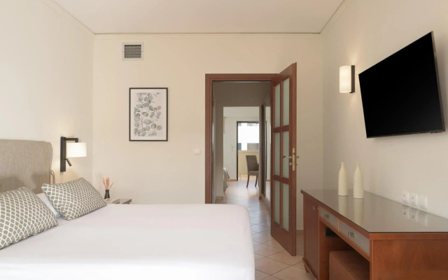 Theartemis Palace