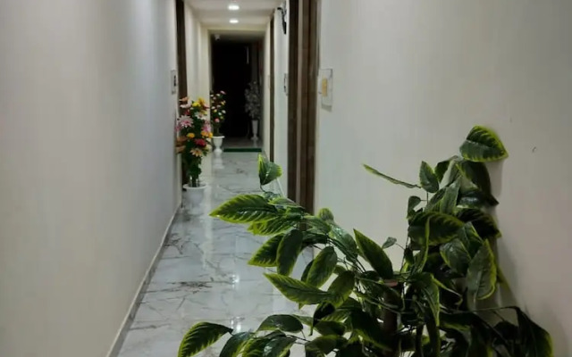 Goroomgo NR Nayan Residency Ahmedabad