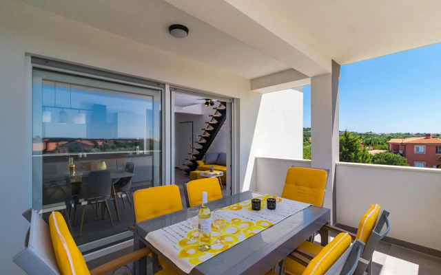 Penthouse Apartment Sax