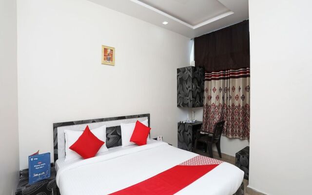 OYO 26612 Phoenix Inn