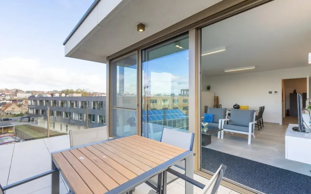 Newly Built Flat Near the City Centre
