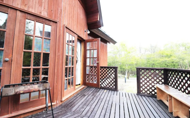 Yamanaka-lake log house HS2