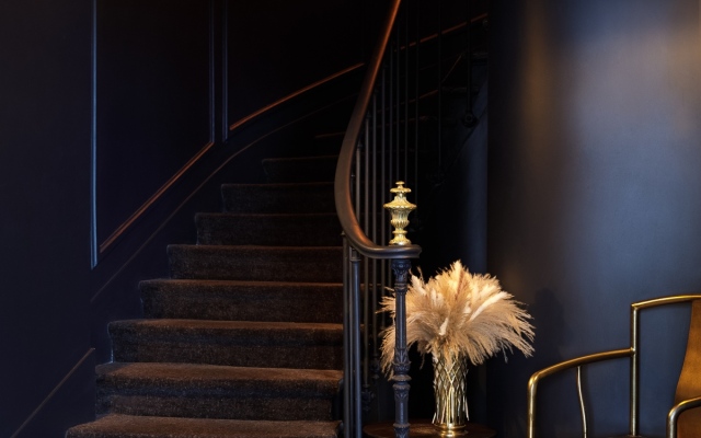NEWHOTEL REPUBLIQUE (ex Albert's Hotel)