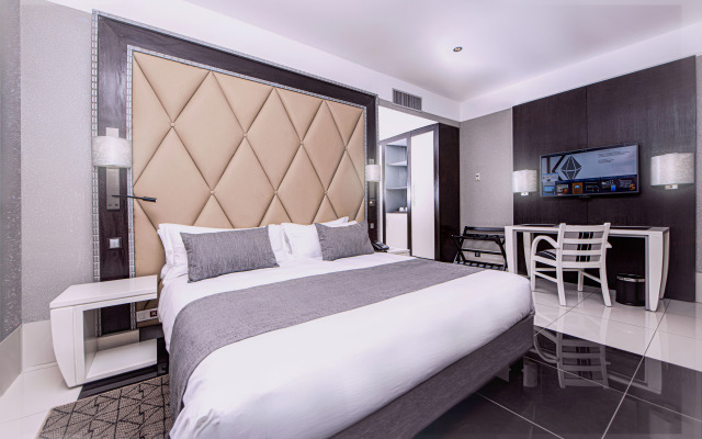 Krystal Palace Douala