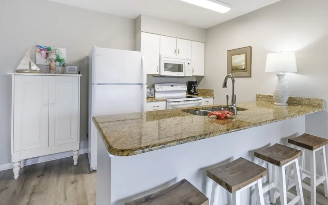 Tradewinds 806 2 Bedroom Condo