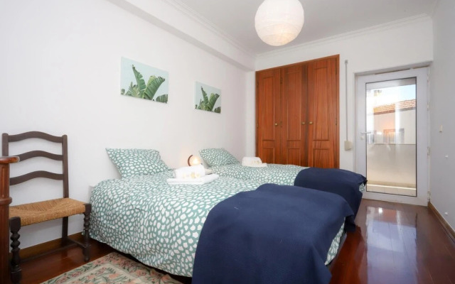 Sea View Apartment by Rent4all