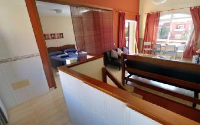Romantic Sunny Apartment