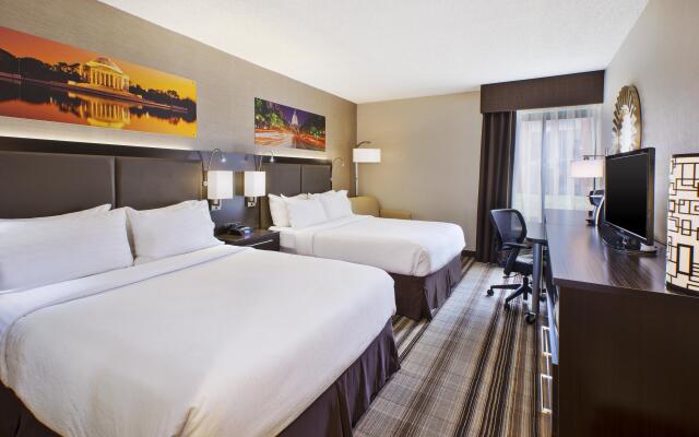 Holiday Inn Washington-Dulles International Airport by IHG
