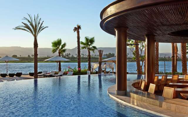 Hilton Luxor Resort & Spa