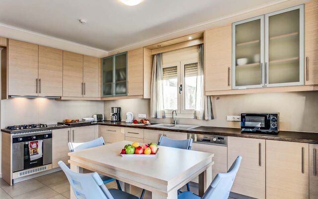 Luxury Villa Rami with private swimming pool