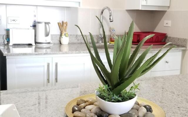 New Kingston Guest Apt at Kingsway