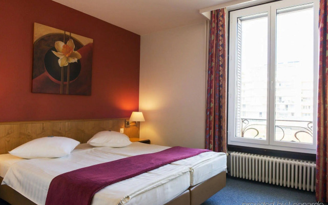 hotelImage