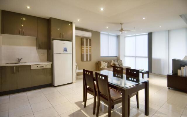 Solaire Apartments