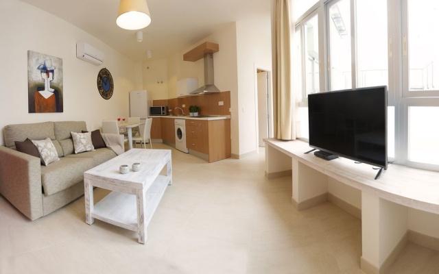 Living4Malaga Suites Superior