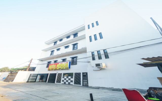 OYO 93133 Hotel Moraja