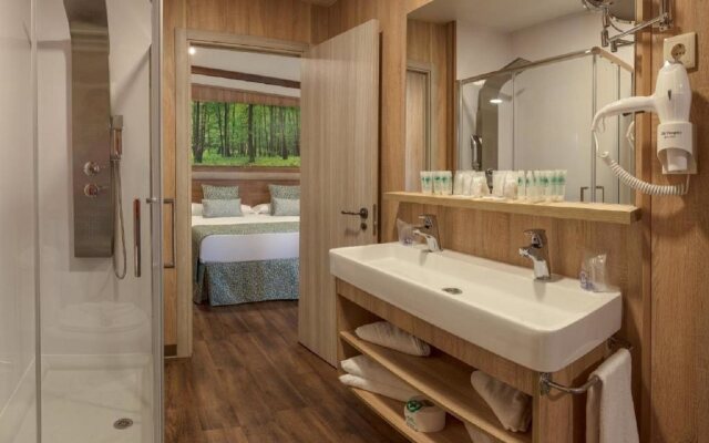 Magic Robin Hood Waterpark Lodge Resort