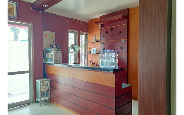 Hotel O Kost Orange Syariah – Guest Rooms – Makassar