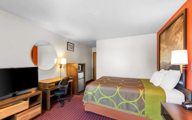 Super 8 by Wyndham Dumfries/Quantico