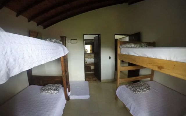 Mansion del Lago Calima