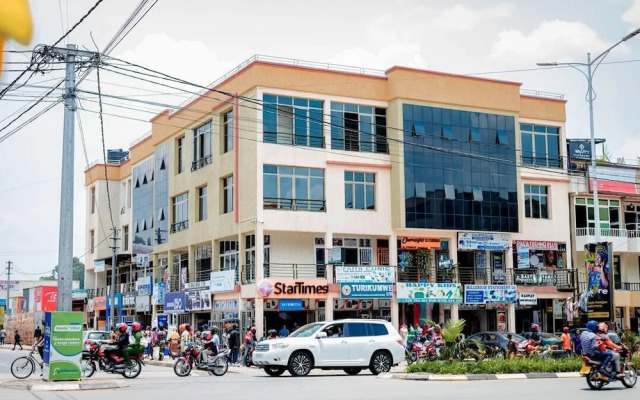 Rond Point Gorilla Boutique & Apartments