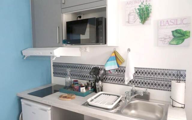 Studio in Baie Mahault, With Private Pool, Enclosed Garden and Wifi - 15 km From the Beach