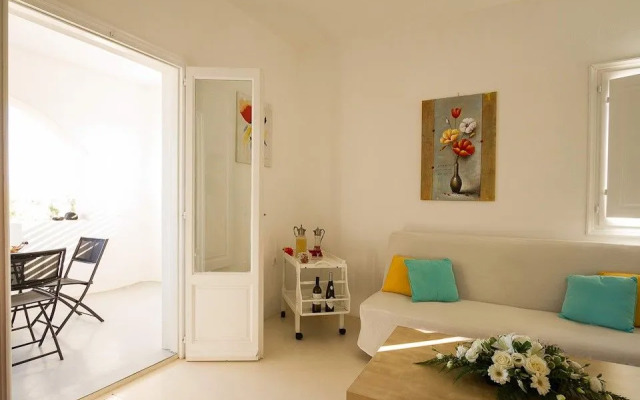 Sea Sound - White Katikies Luxury Hotel