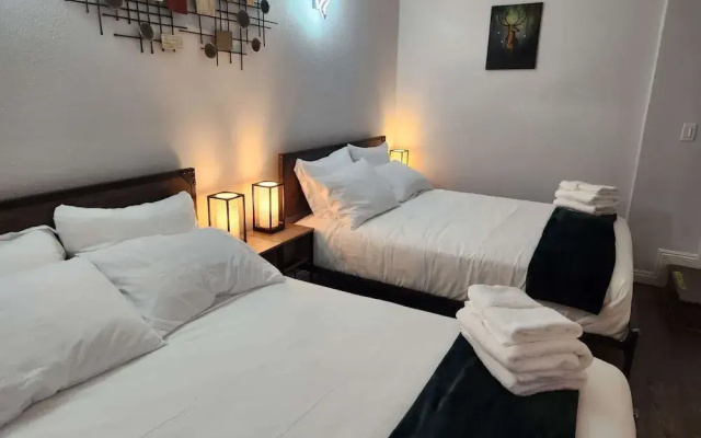 Monterey Park Retreat: Spectacular Views & Comfort