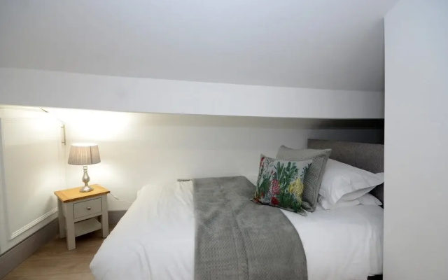 Priory Street Apartment 4