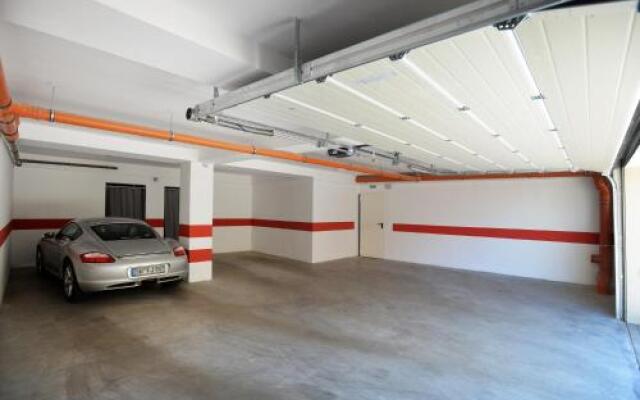 One Luxury Suites Eger