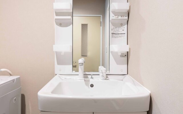 Bird Land in Shinsaibashi east