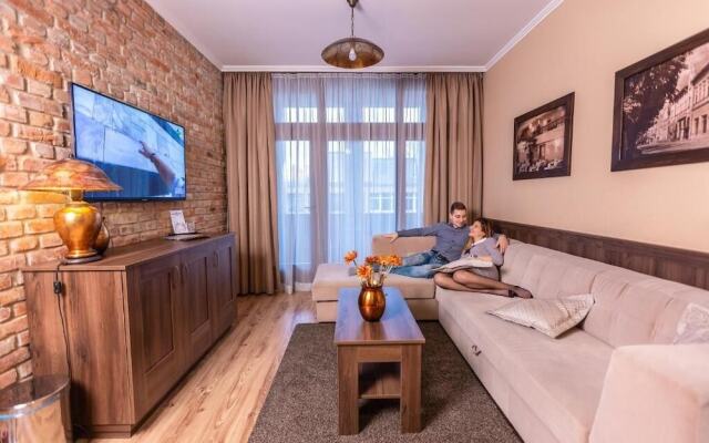 Komló Hotel Gyula