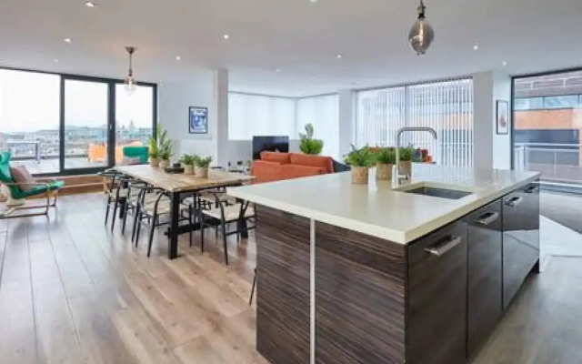 Host Stay The Knight Street Penthouse I