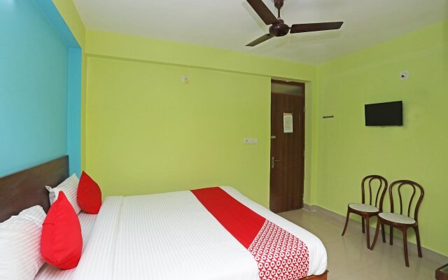 OYO 26496 Hotel Sands Bay