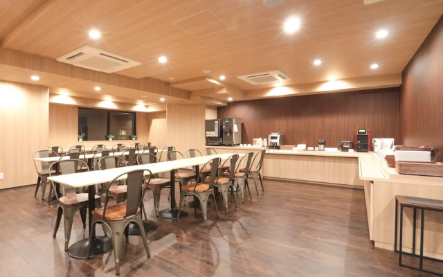 HOTEL LiVEMAX Shin Yokohama