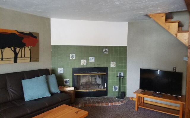 Town and Country Motor Inn