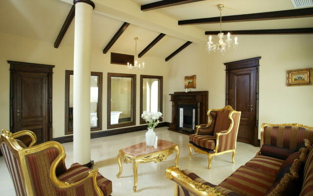 Arcadia Hotel - Marina Regia Residence