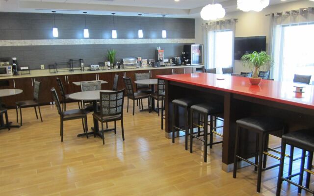 Best Western Plus Sunrise Inn