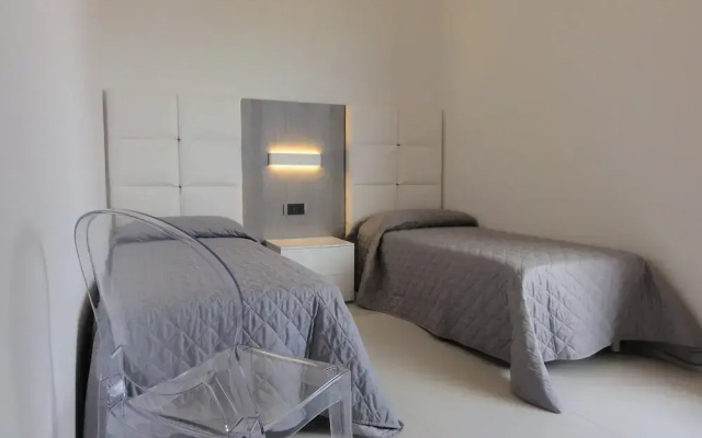 Very Comfortable Seafront Apartment