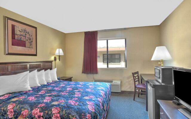 Days Inn Auburn/Finger Lakes Region