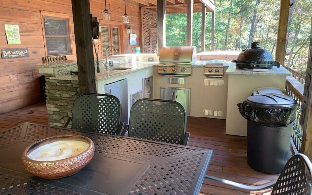 Snuggled Inn - Blue Ridge Ga